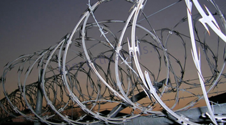 barbed-razor-wire